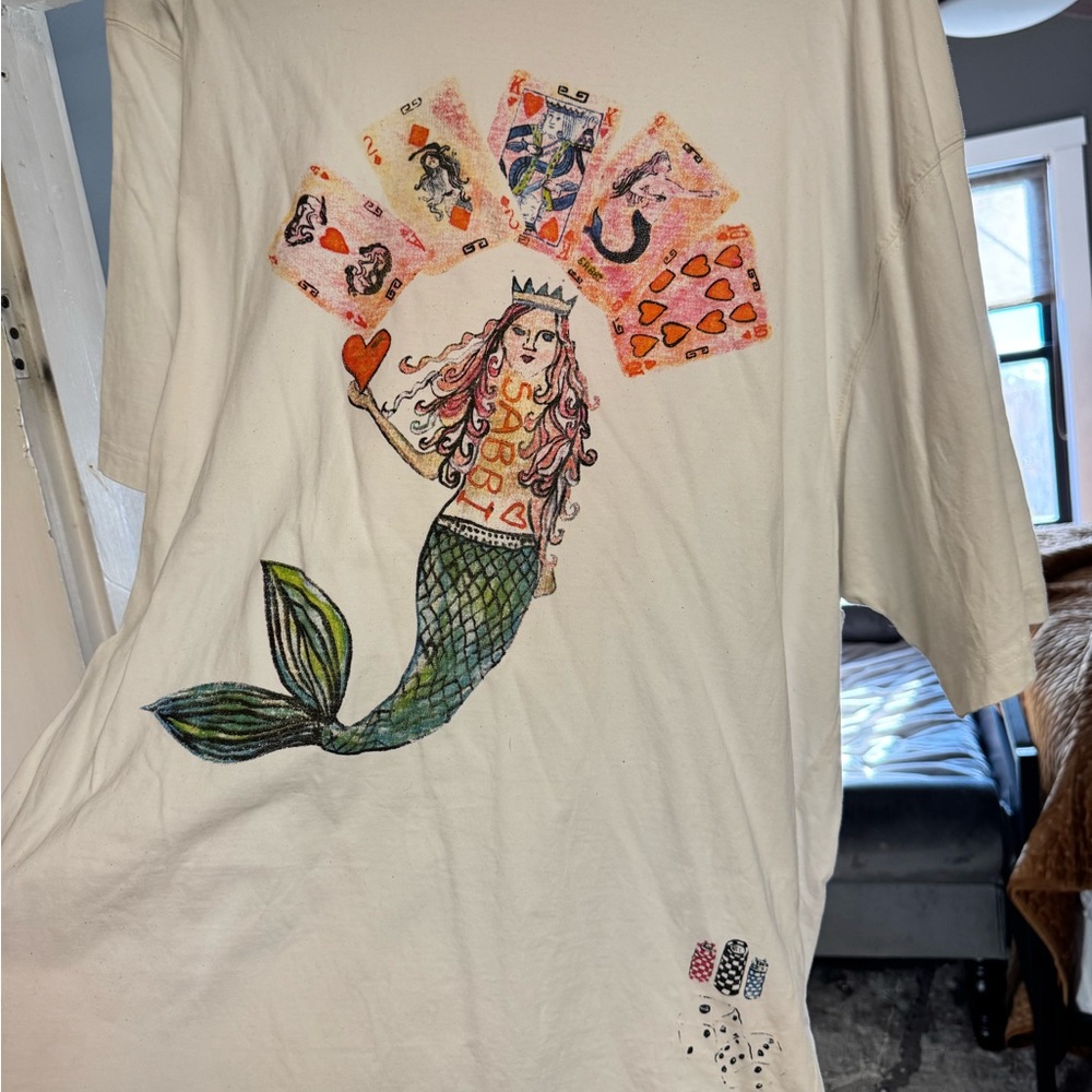 Graphic Mermaid Short Sleeve Tee in Cream